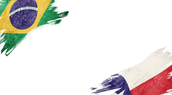 白色背景下的巴西和智利国旗 — 图库照片